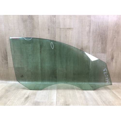 Скло дверей передн. прав. VOLKSWAGEN JETTA USA 10-17