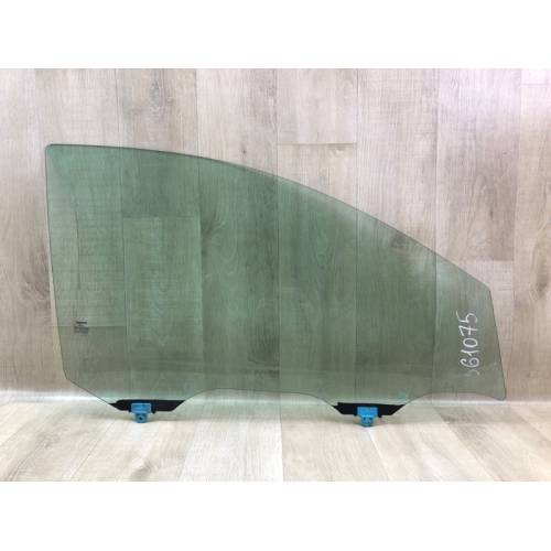 Стекло двери передн. прав. NISSAN VERSA B17 11-19