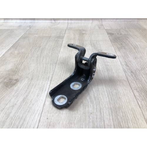 Петля двері нижня задн. лів. CHEVROLET CRUZE 15-