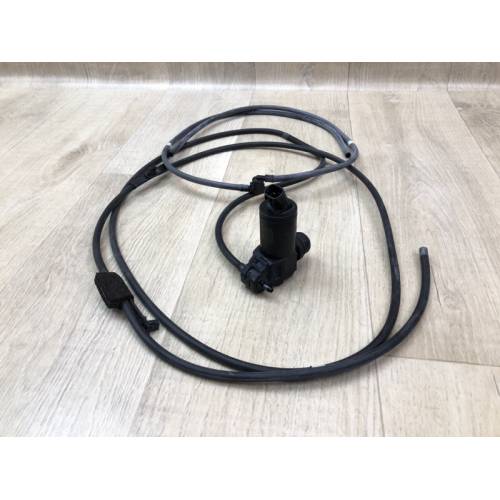 Насос омывателя стекла LEXUS RX350/450 15-22