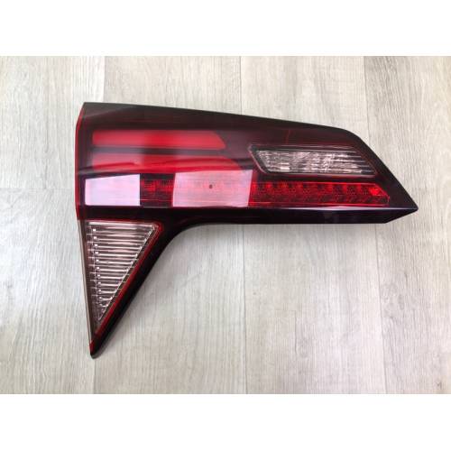 Фонарь внутренний задн. лев. HONDA HR-V 19-