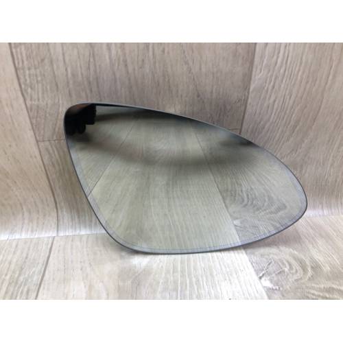 Зеркальный элемент прав. PORSCHE CAYENNE 10-18