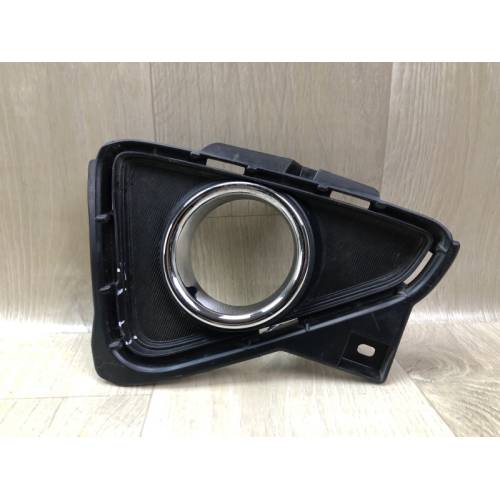 Накладка противотуманной фары передн. лев. TOYOTA RAV4 13-19