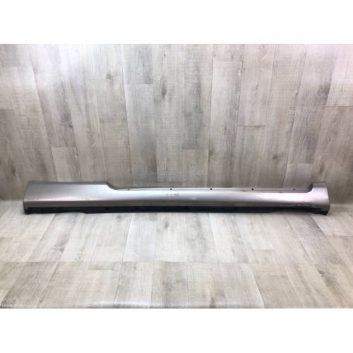 Накладка порогу зовнішня прав. TOYOTA SOLARA 03-09