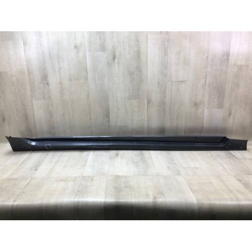 Накладка порога наружная прав. TOYOTA PRIUS 16-