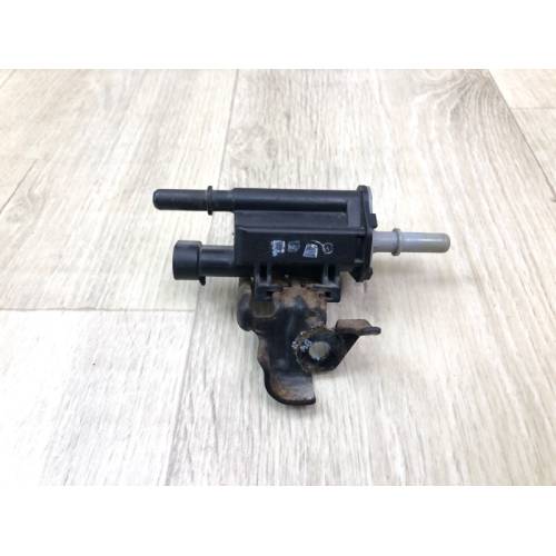 Клапан вентиляции топливного бака HUMMER H3 05-10