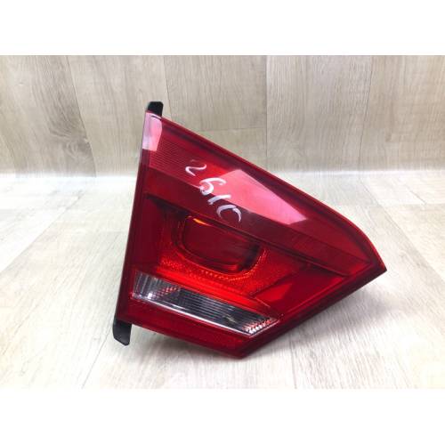 Фонарь внутренний лев. VOLKSWAGEN PASSAT B7 11-15