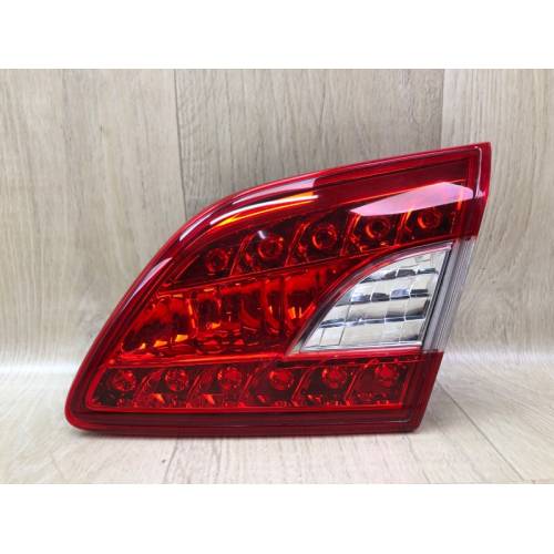 Фонарь внутренний прав. NISSAN SENTRA B17 12-21