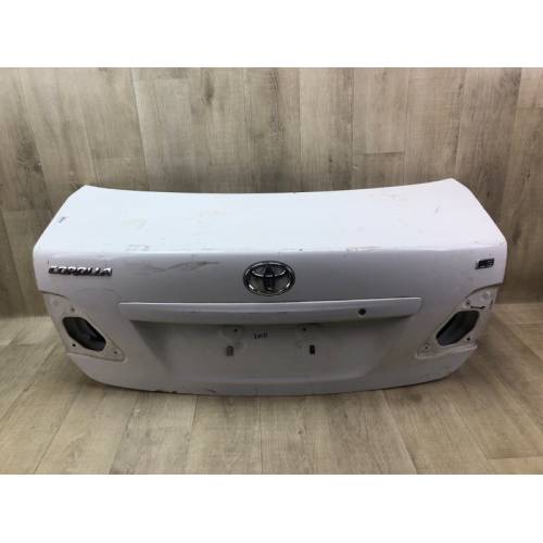 Кришка багажника TOYOTA COROLLA 150 06-13