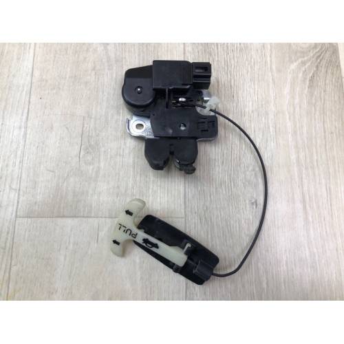 Замок крышки багажника NISSAN MAXIMA A35 08-15