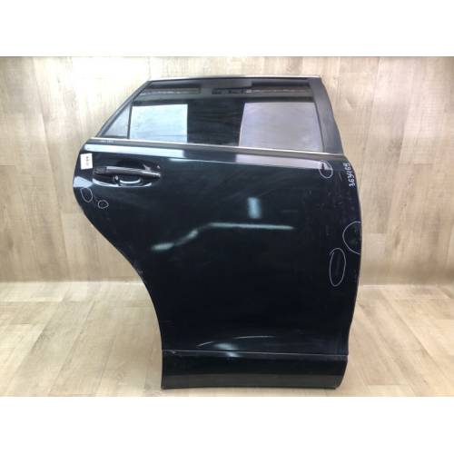 Двері задн. прав. TOYOTA VENZA 09-16