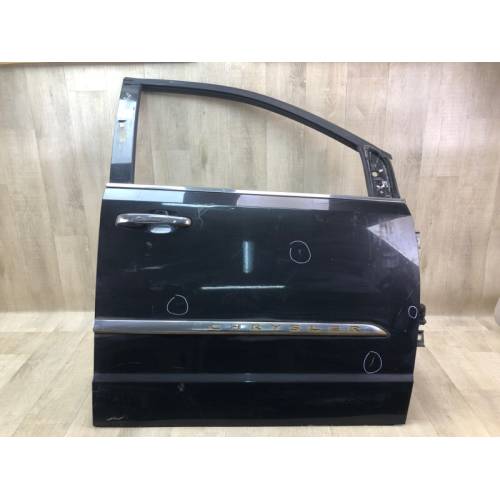 Двері передн. прав. CHRYSLER TOWN & COUNTRY (RT)