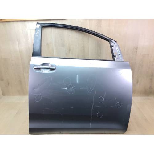 Дверь передн. прав. TOYOTA SIENNA 11-16
