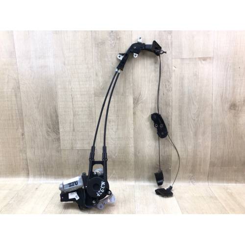 Моторчик приводу зсувних дверей задн. прав. TOYOTA SIENNA 11-16