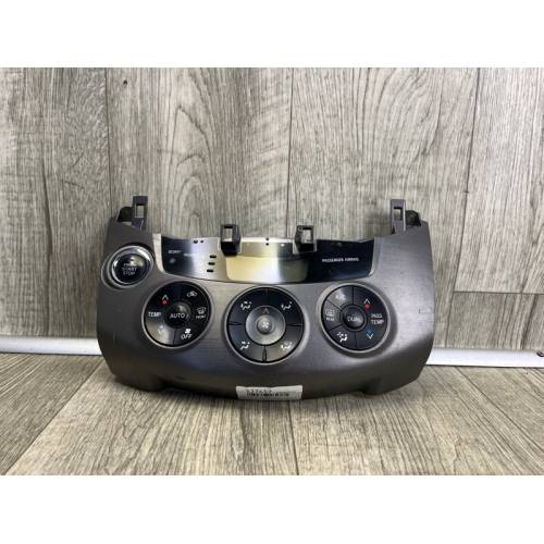 Блок управления печкой TOYOTA RAV4 05-12