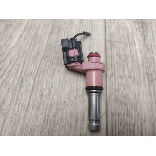 Форсунка топливная LEXUS GS350 GS300 05-11