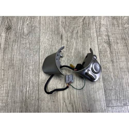 Кнопки на руль NISSAN VERSA B17 11-19