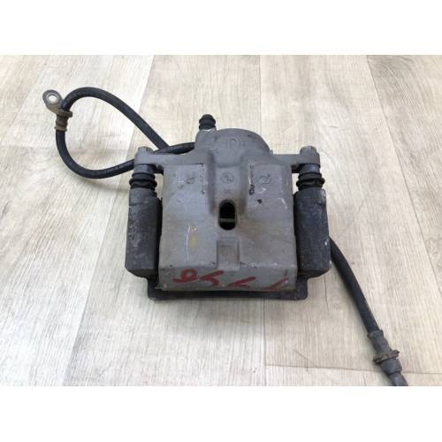 Супорт гальмівний передн. прав. LEXUS CT200 11-17