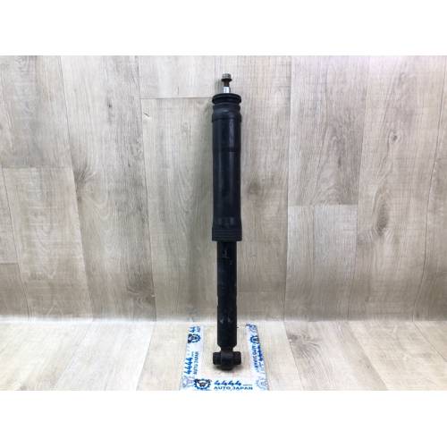 Амортизатор задн. LEXUS CT200 11-17