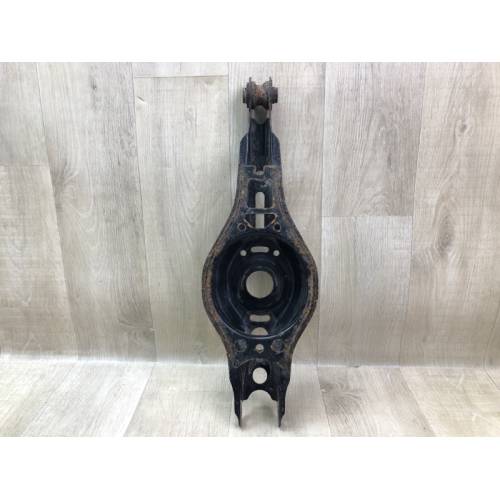 Рычаг задней подвески поперечный нижний TOYOTA PRIUS 16-