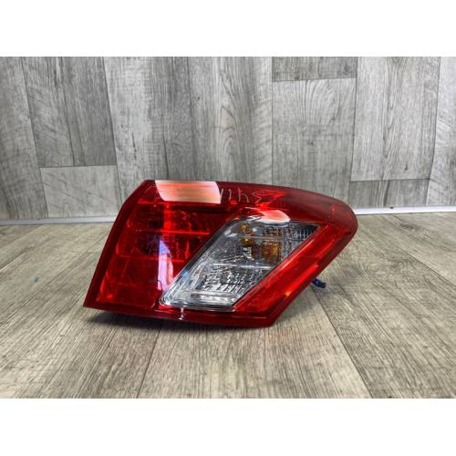 Фонарь наружный задн. прав. LEXUS ES350 06-12