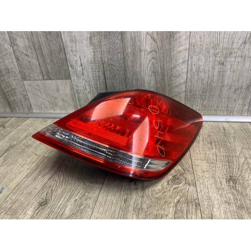 Фонарь наружный задн. прав. TOYOTA AVALON 05-12