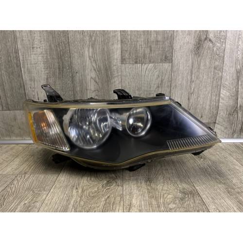 Фара прав. MITSUBISHI OUTLANDER XL 05-13