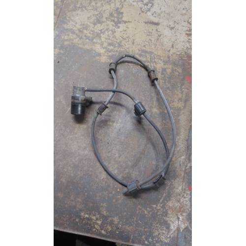 Датчик ABS задн. лев. TOYOTA SEQUOIA 01-07