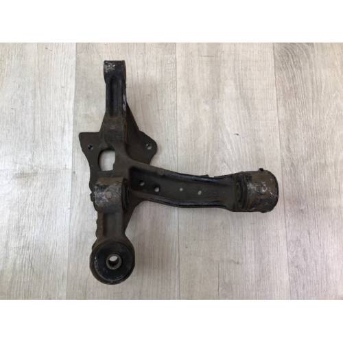 Цапфа задн. прав. TOYOTA CAMRY 40 06-11