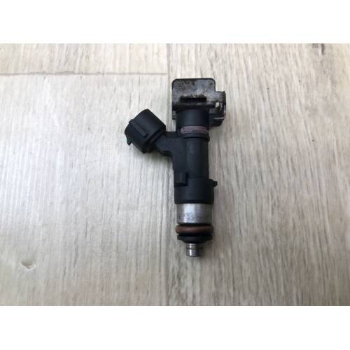 Форсунка топливная NISSAN QX56 / TITAN / ARMADA 04-16