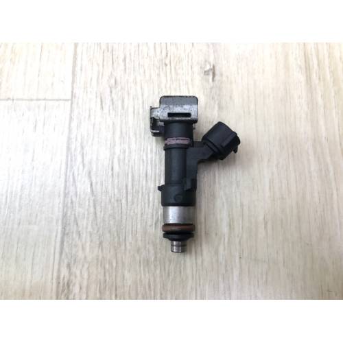 Форсунка топливная NISSAN QX56 / TITAN / ARMADA 04-16