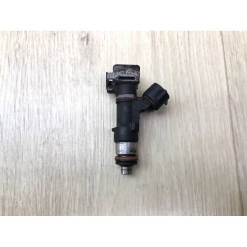 Форсунка топливная NISSAN QX56 / TITAN / ARMADA 04-16