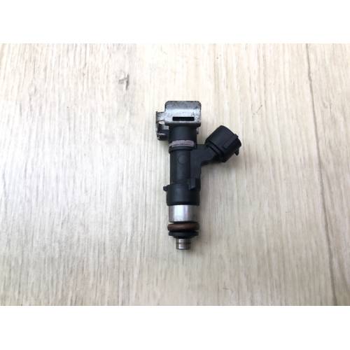 Форсунка топливная NISSAN QX56 / TITAN / ARMADA 04-16