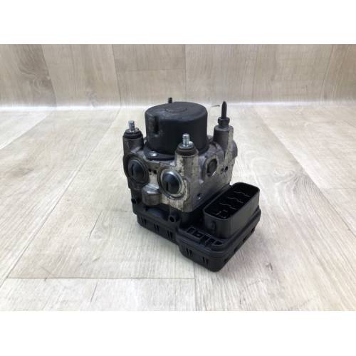 Блок ABS LEXUS ES300 ES330 01-06