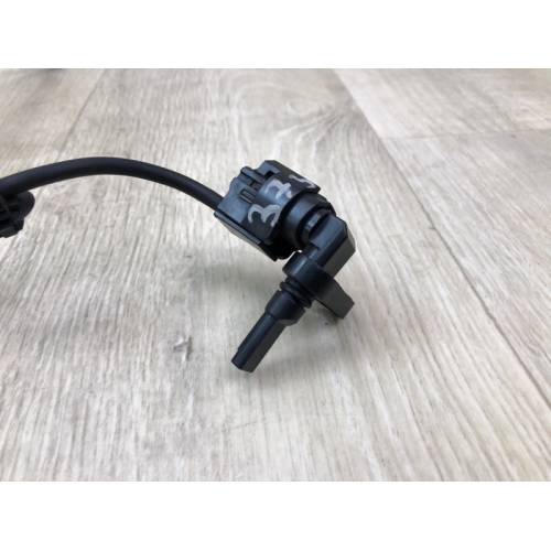 Датчик ABS передн. прав. TOYOTA 4RUNNER 02-09