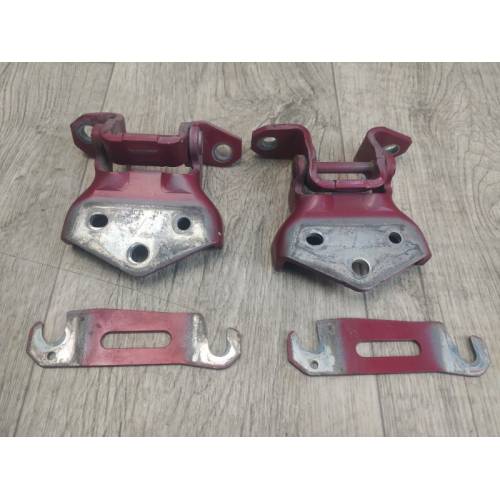 Петля крышки багажника MITSUBISHI PAJERO 06-21