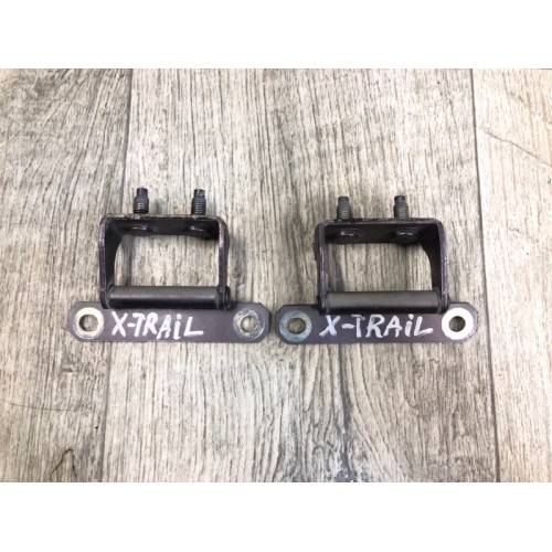 Петля кришки багажника NISSAN X-TRAIL T31 07-14