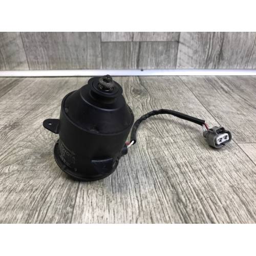 мотор вентилятора охолодження лів. TOYOTA CAMRY 40 06-11