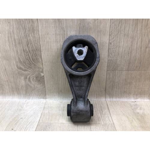 Подушка двигуна NISSAN JUKE 10-19