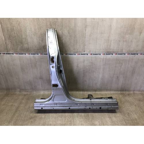 Стойка кузова средняя прав. LEXUS RX300/330/350/400 03-09
